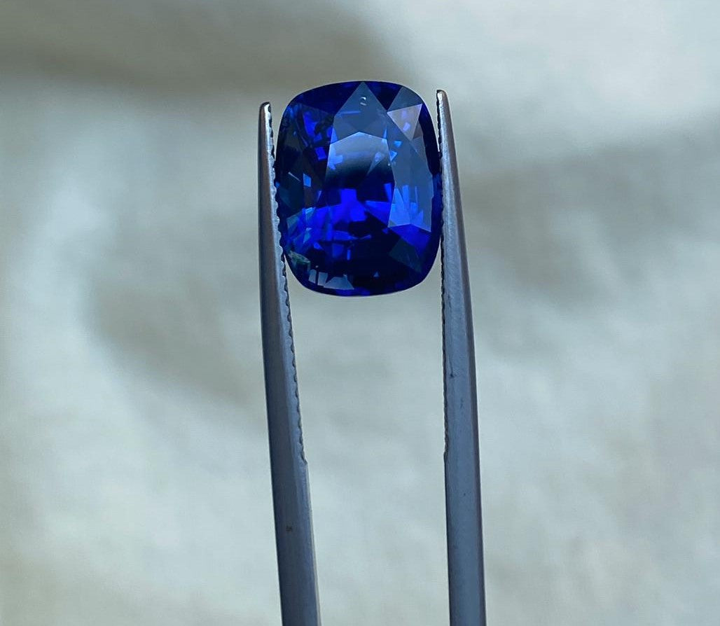 Sapphire Stone - Tell a real sapphire from a fake Sapphire