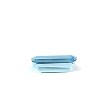 Load image into Gallery viewer, Aquamarine Brazil 7.24 carat
