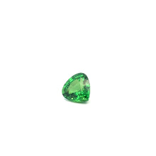 Load image into Gallery viewer, Tsavorite Kenya  2.29 carat
