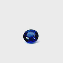 Load and play video in Gallery viewer, Blue sapphire Ceylon 5.07 carat
