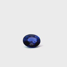 Load and play video in Gallery viewer, Blue sapphire Ceylon 6.08 carat
